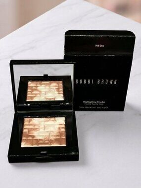 Bobbi Brown Highlighting Powder - Pink Glow 0.28 OZ/ 8 g